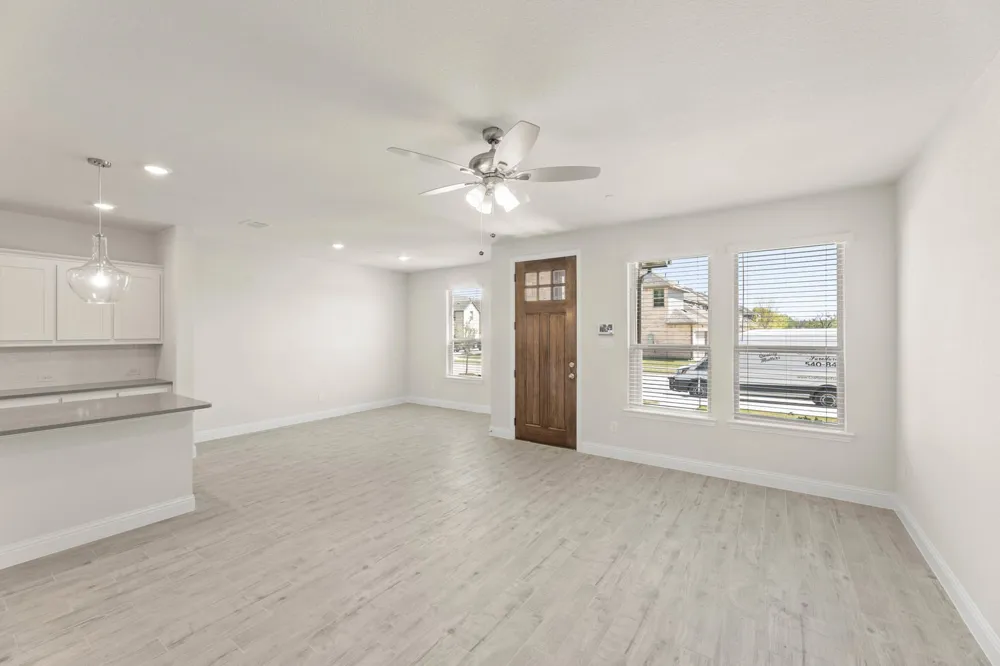 1967 Gentle Oak Trail Corinth, TX 76210