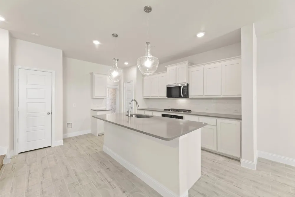 1967 Gentle Oak Trail Corinth, TX 76210