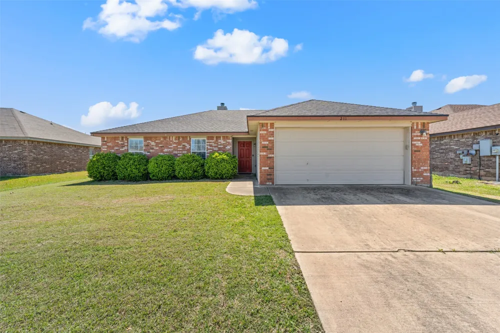 211 Mccullough Loop Temple, TX 76502