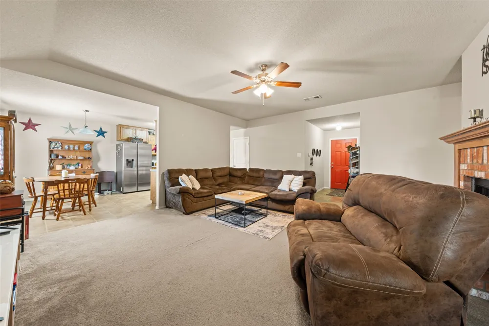 211 Mccullough Loop Temple, TX 76502