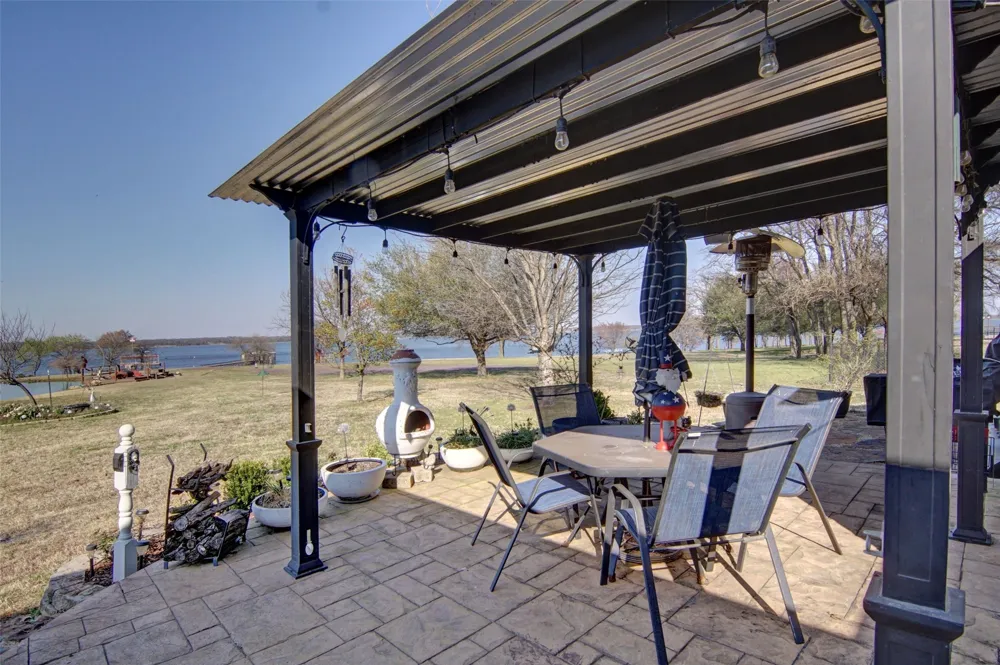 125 Rs County Road 3379 Emory, TX 75440