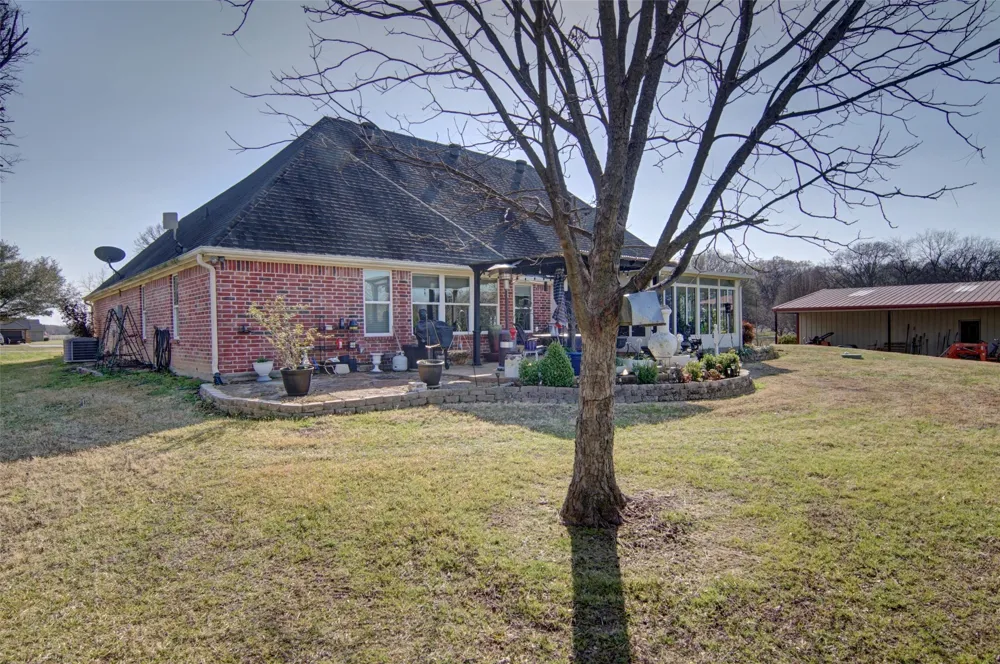 125 Rs County Road 3379 Emory, TX 75440