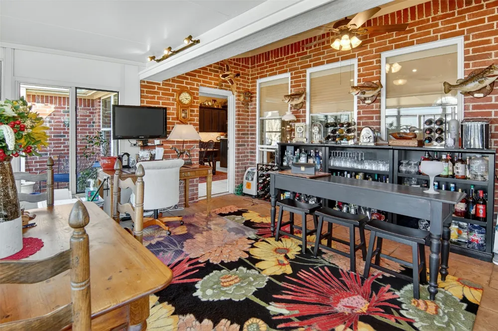 125 Rs County Road 3379 Emory, TX 75440