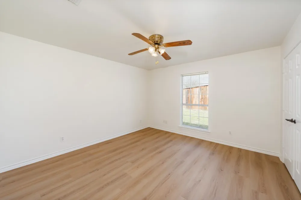 107 Ashley Street Alvord, TX 76225