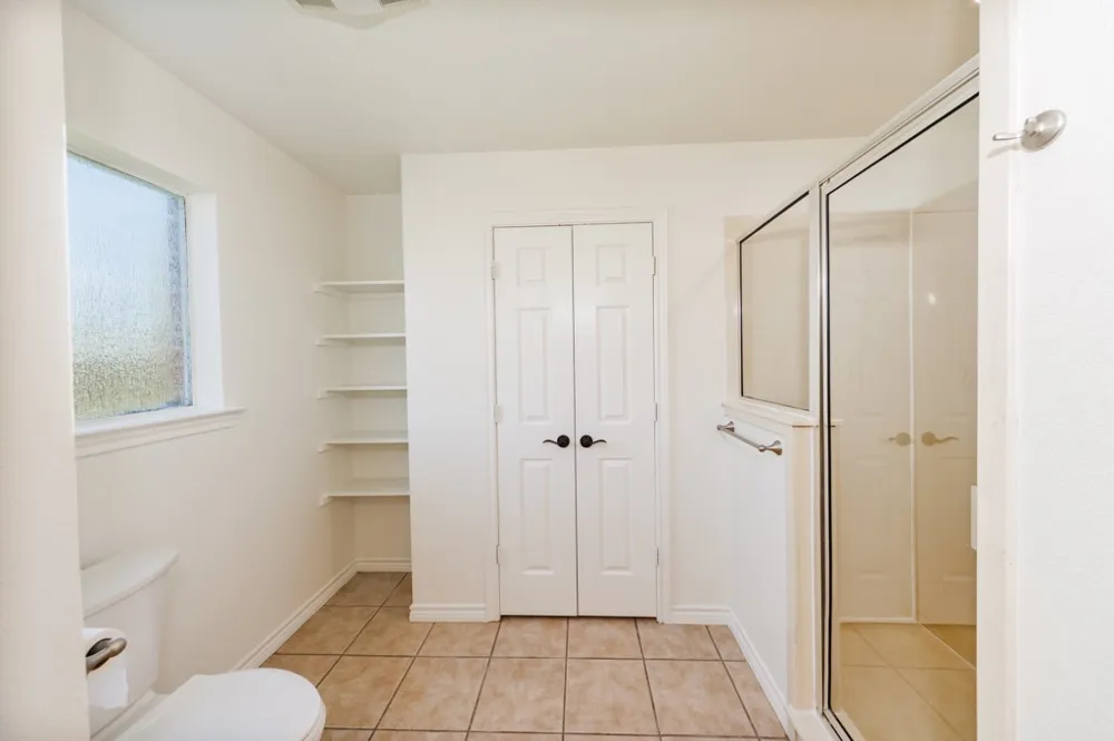 107 Ashley Street Alvord, TX 76225