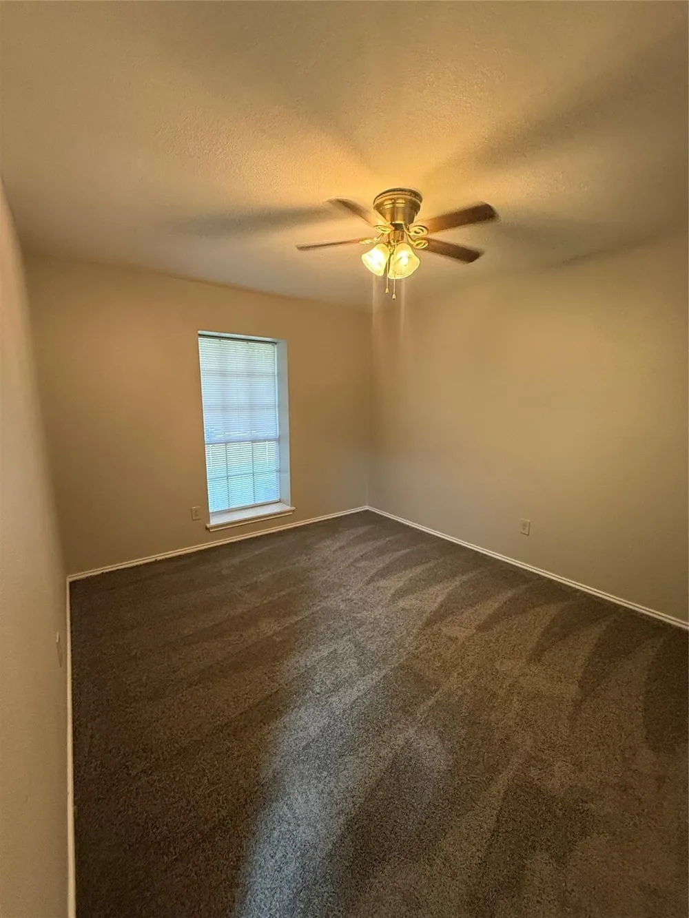 304 E Hickory Street #B Kaufman, TX 75142