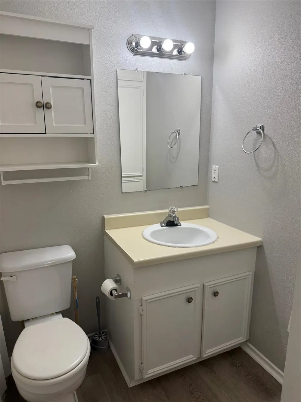 304 E Hickory Street #B Kaufman, TX 75142