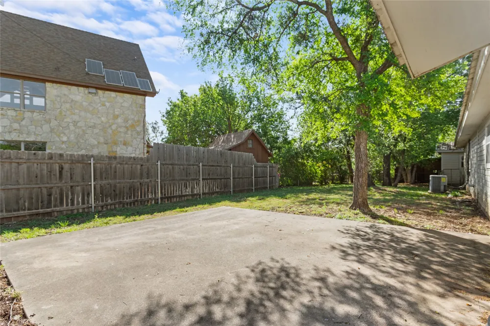 116 CR 1751 Clifton, TX 76634