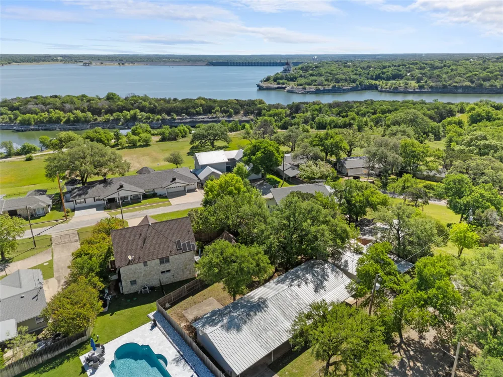 116 CR 1751 Clifton, TX 76634