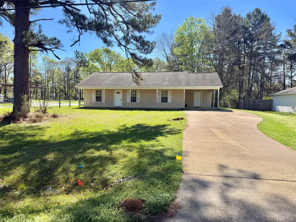 2502 Davisville Road Lufkin, TX 75901