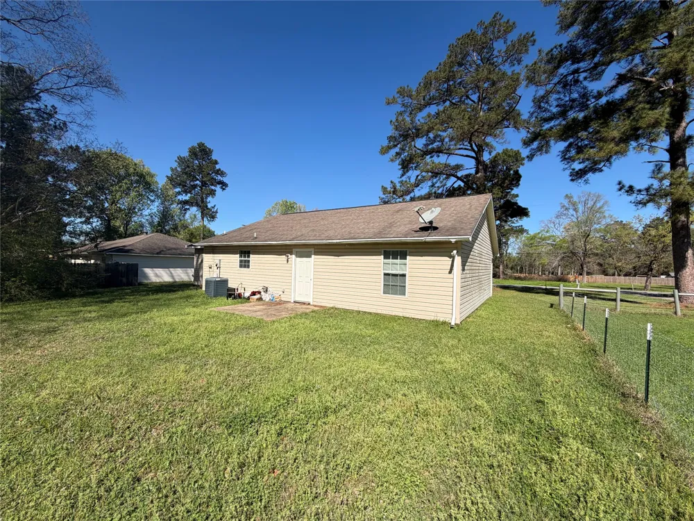 2502 Davisville Road Lufkin, TX 75901