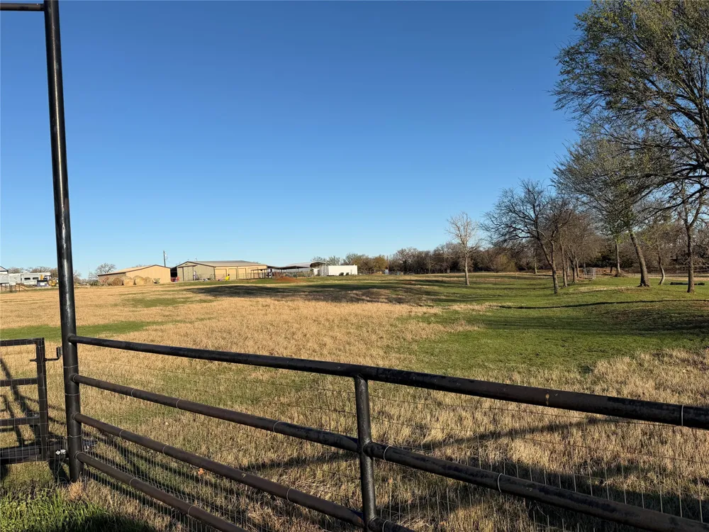 170 County Road 4678 Boyd, TX 76023