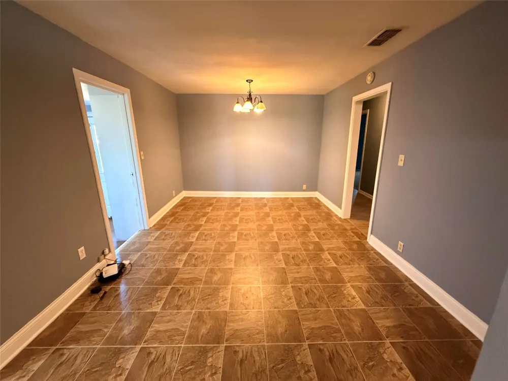 312 W Church Street Olney, TX 76374