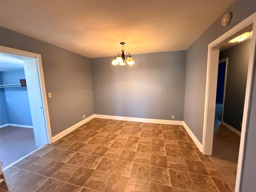 312 W Church Street Olney, TX 76374