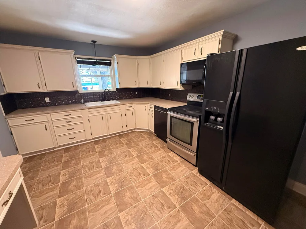 312 W Church Street Olney, TX 76374