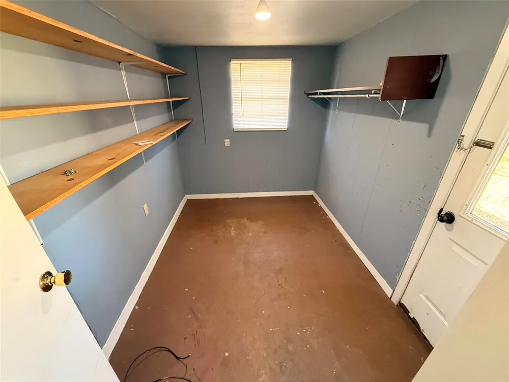 312 W Church Street Olney, TX 76374