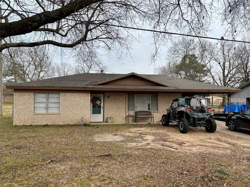 135 1ST STREET SE Detroit, TX 75436