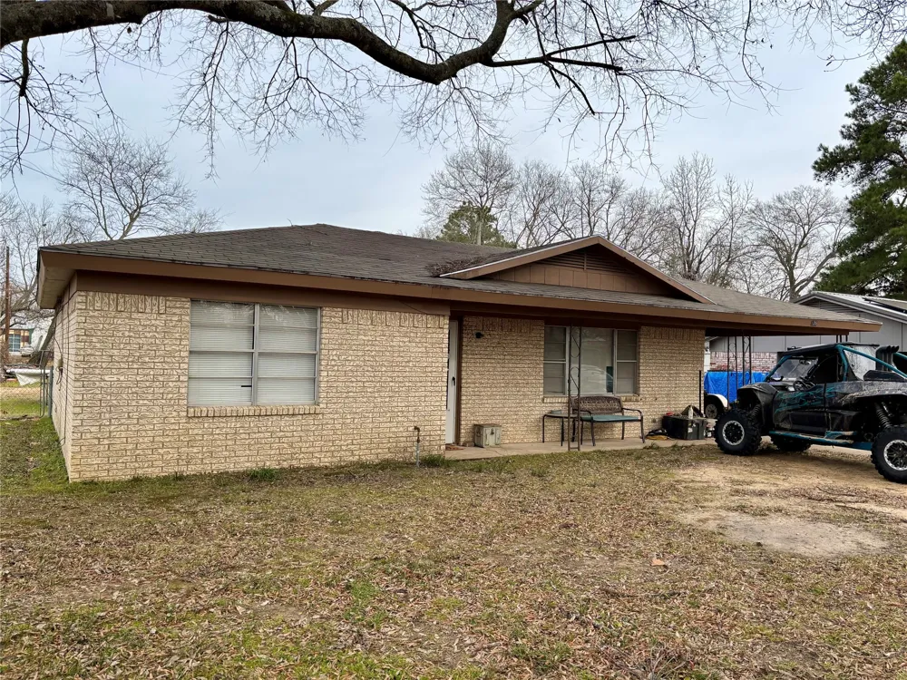 135 1ST STREET SE Detroit, TX 75436