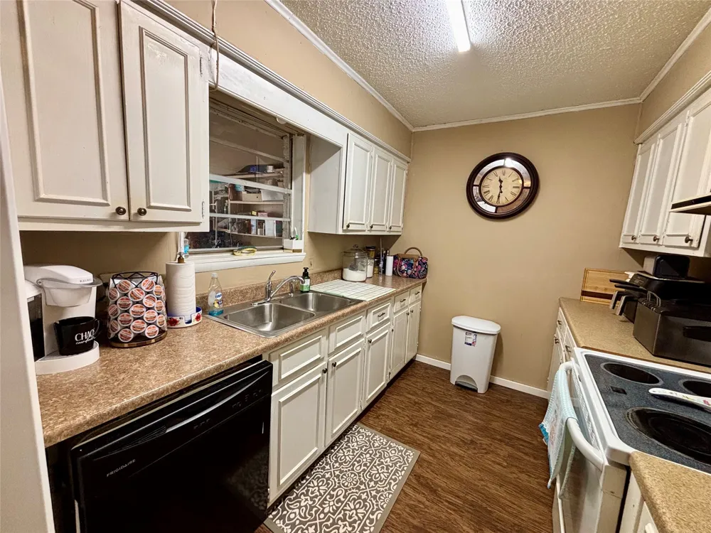 135 1ST STREET SE Detroit, TX 75436