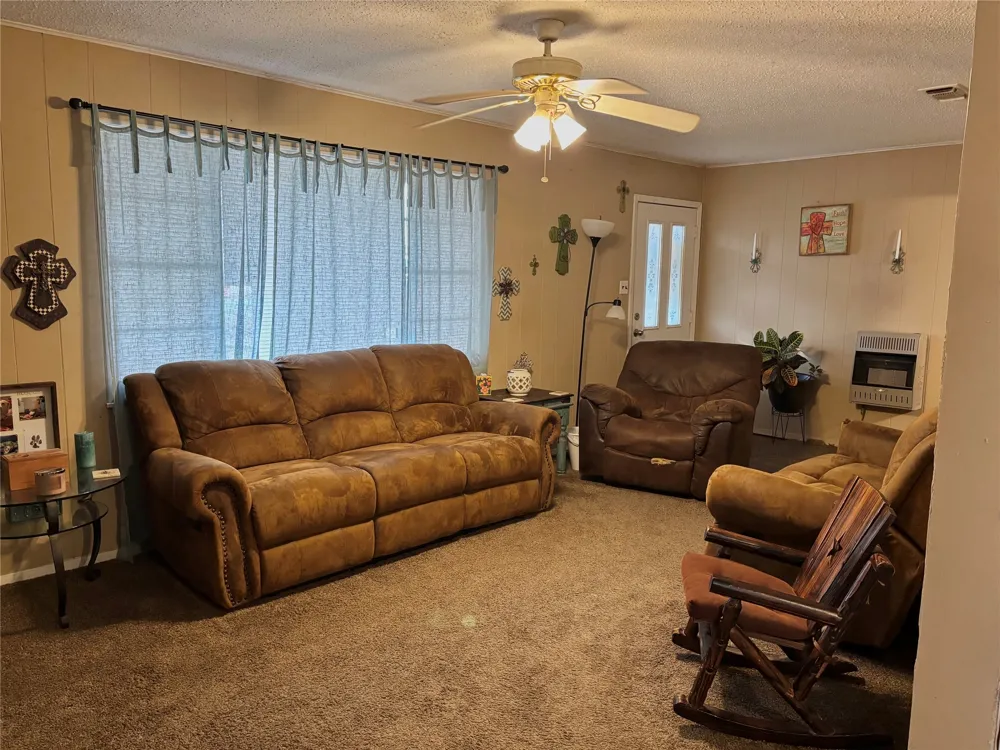 135 1ST STREET SE Detroit, TX 75436