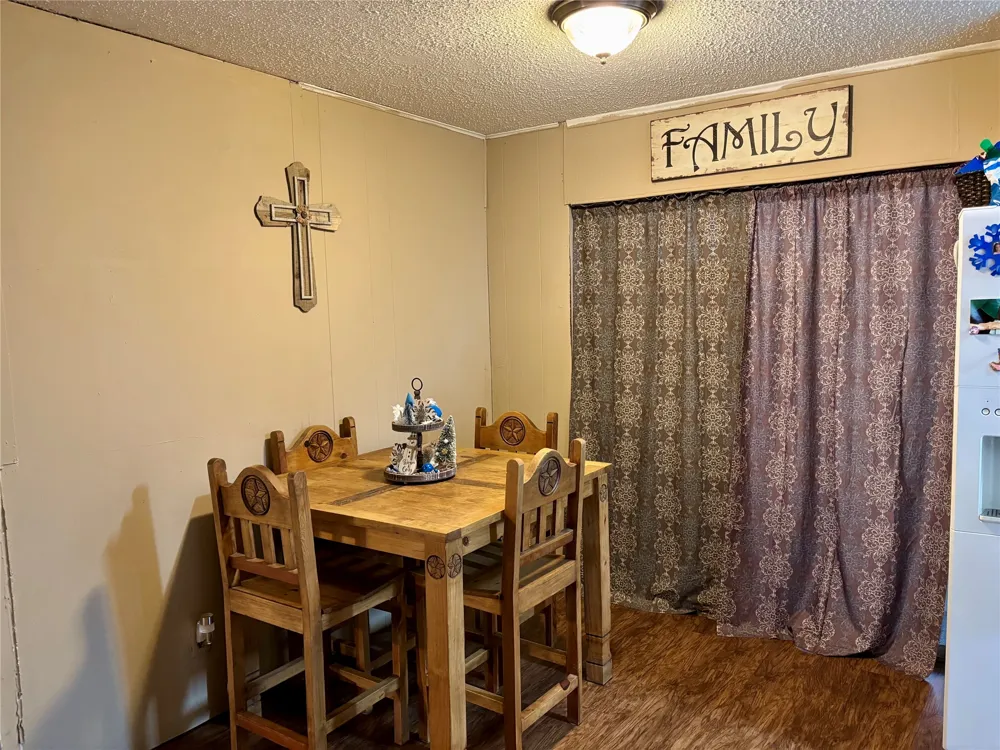 135 1ST STREET SE Detroit, TX 75436