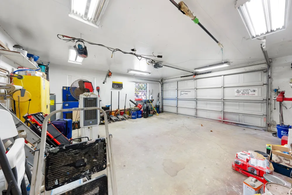 1075 Oak Ridge Drive Oak Ridge, TX 75160
