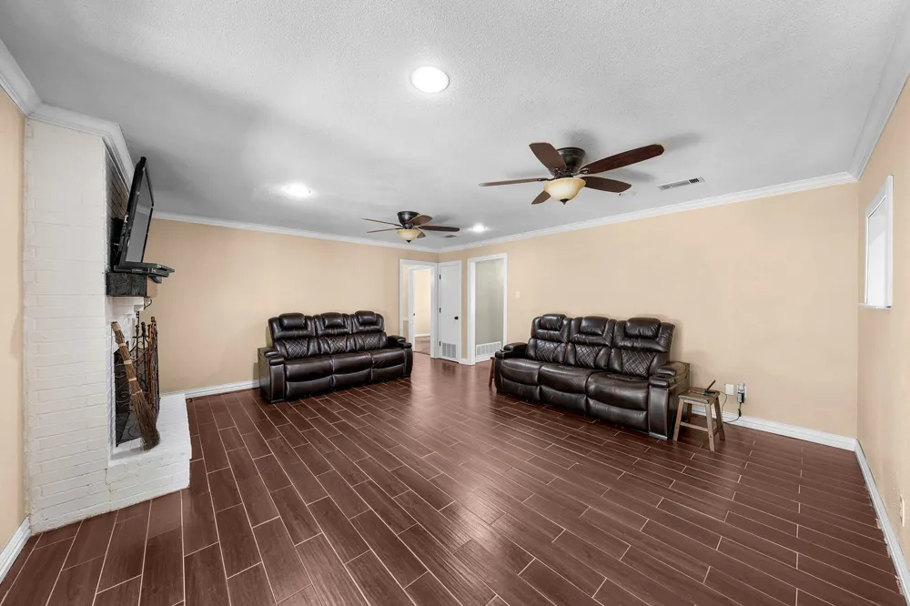 1075 Oak Ridge Drive Oak Ridge, TX 75160