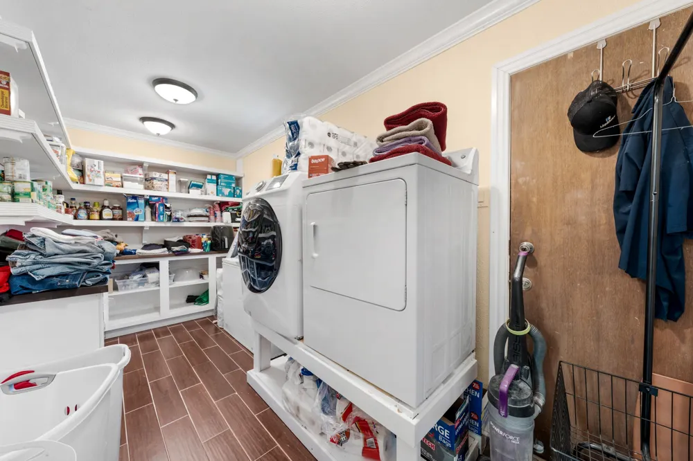1075 Oak Ridge Drive Oak Ridge, TX 75160