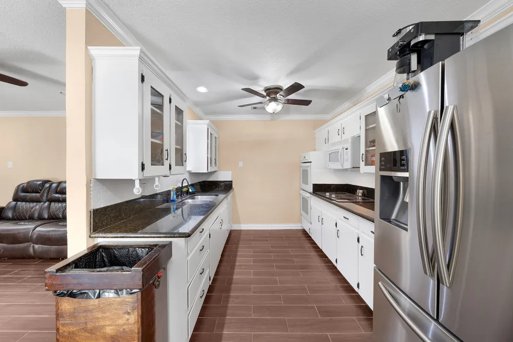 1075 Oak Ridge Drive Oak Ridge, TX 75160