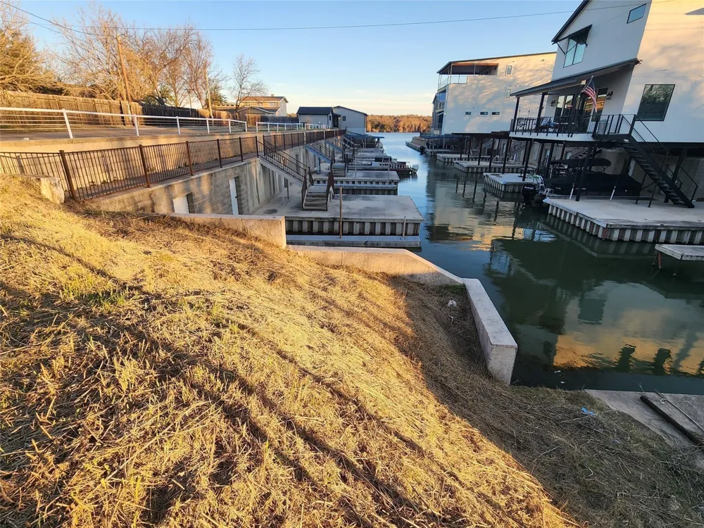 940 Euel Moore  7 Drive Kingsland, TX 78639