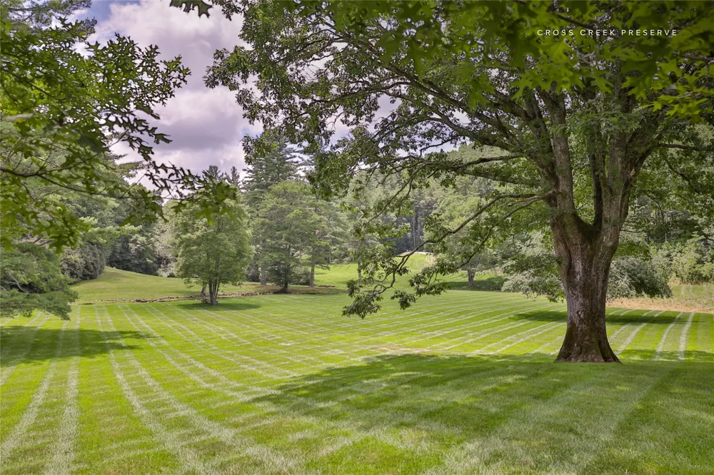 364 Cross Creek Trail Cullowhee, NC 28723