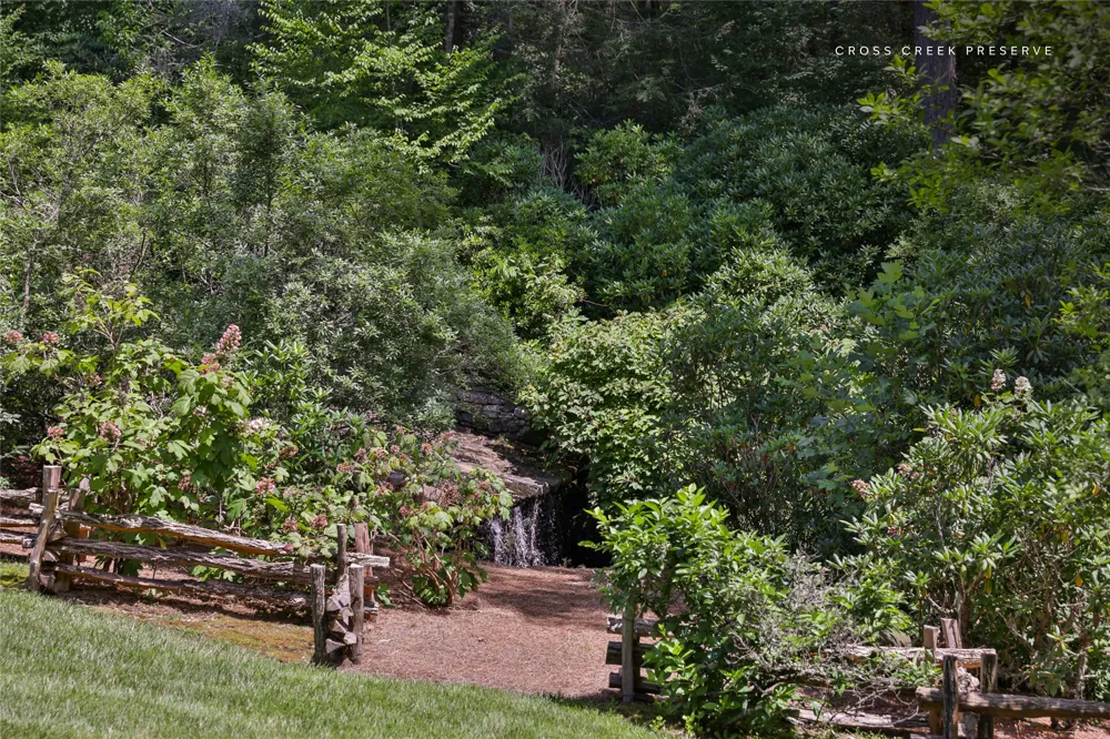 364 Cross Creek Trail Cullowhee, NC 28723
