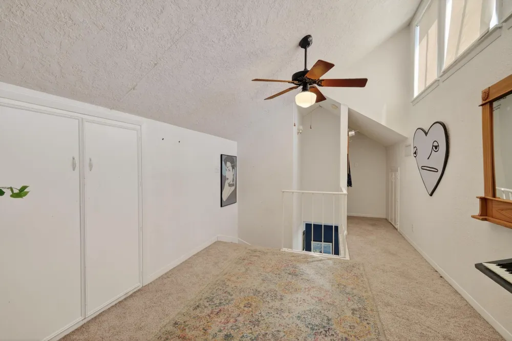 12 Creekwood Drive Schulenburg, TX 78956