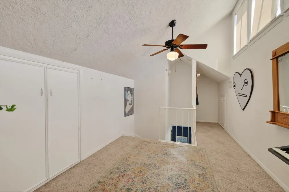 12 Creekwood Drive Schulenburg, TX 78956