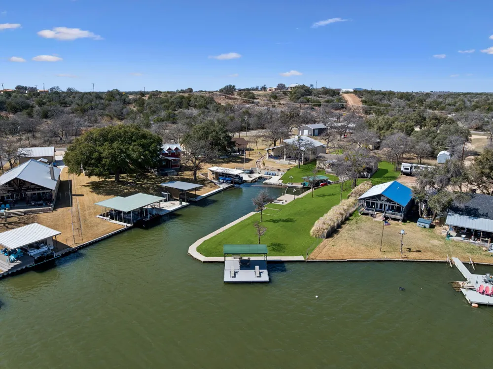 506 Ranch Road 2233 Sunrise Beach Village, TX 78643