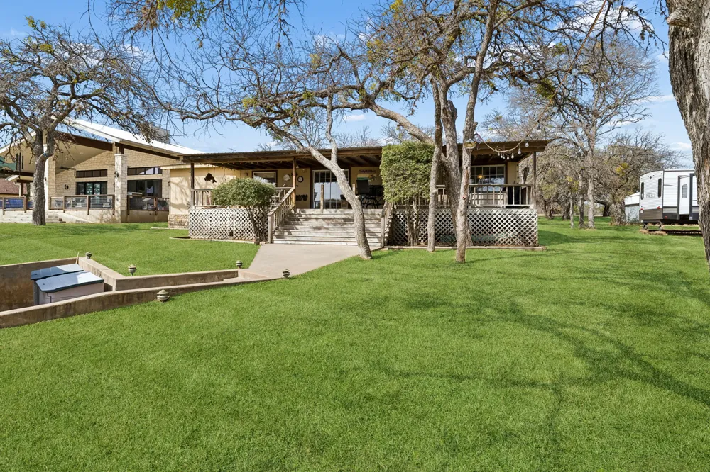 506 Ranch Road 2233 Sunrise Beach Village, TX 78643