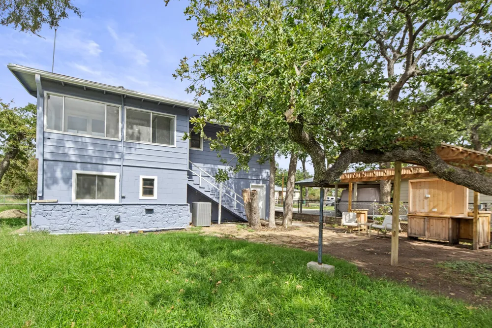 902 Sherwood Forest Drive Granite Shoals, TX 78654