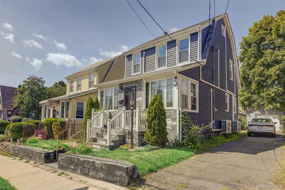 216-07 110th Avenue Queens Village, NY 11429