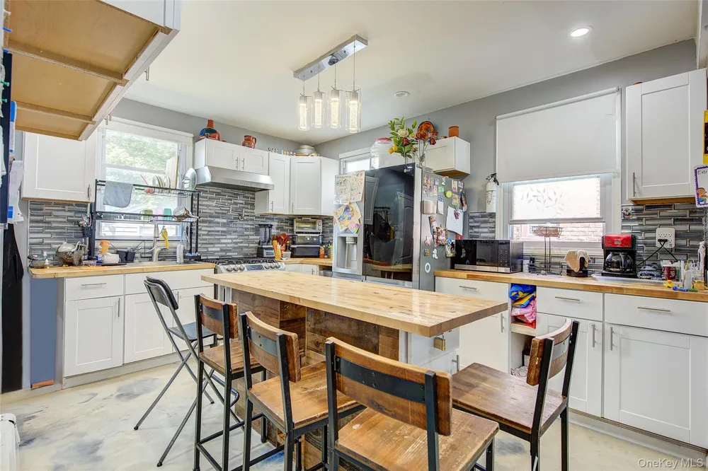 216-07 110th Avenue Queens Village, NY 11429