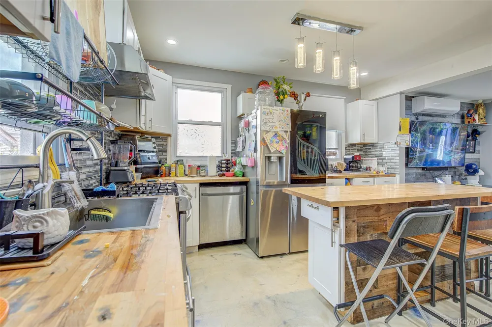 216-07 110th Avenue Queens Village, NY 11429