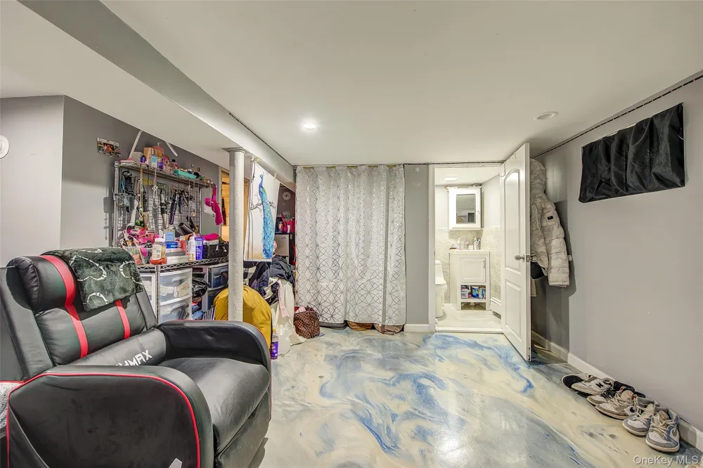 216-07 110th Avenue Queens Village, NY 11429