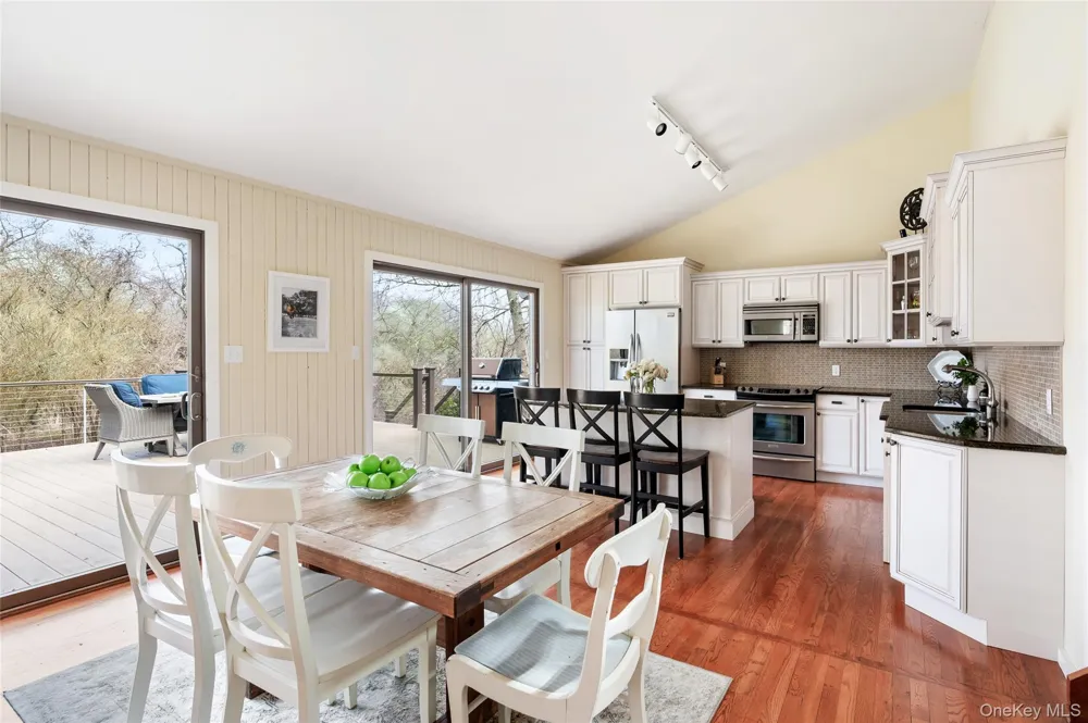 180 S Fairview Avenue Montauk, NY 11954