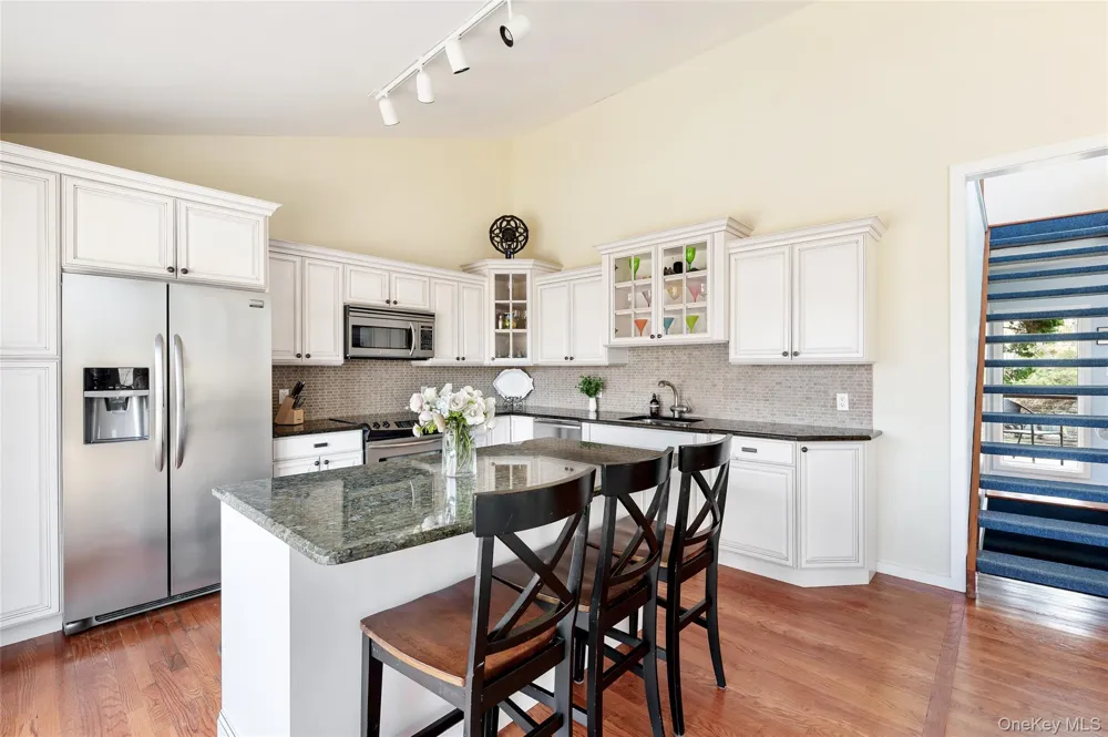 180 S Fairview Avenue Montauk, NY 11954
