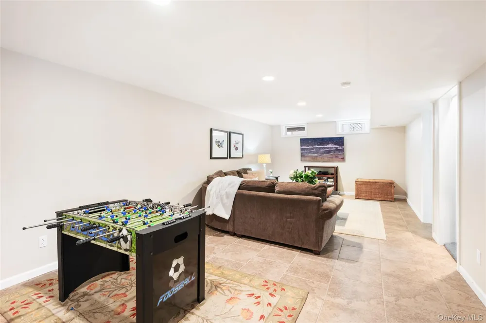 180 S Fairview Avenue Montauk, NY 11954