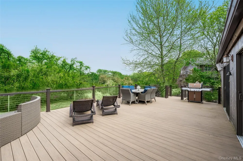 180 S Fairview Avenue Montauk, NY 11954