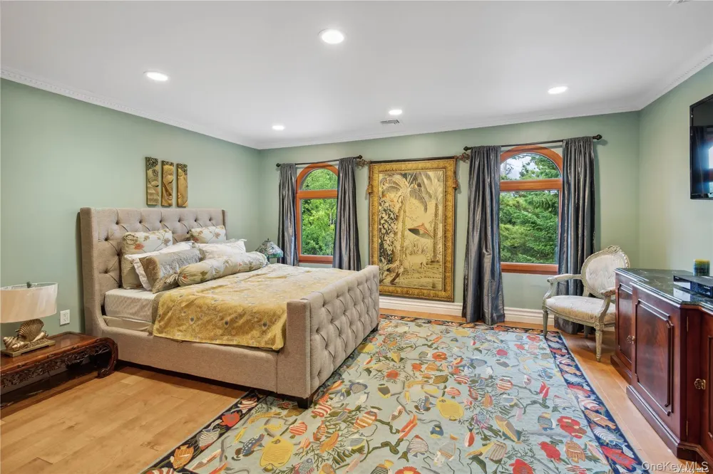 13 Seatuck Lane Remsenburg, NY 11960