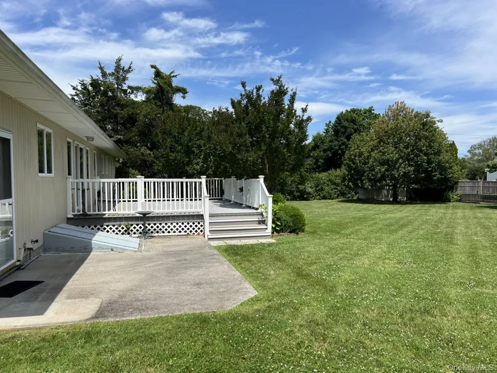 215 Leon Road Southold, NY 11971