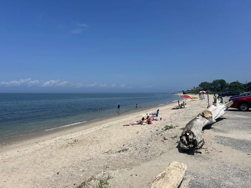 215 Leon Road Southold, NY 11971