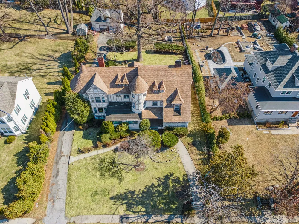 7 The Court New Rochelle, NY 10801