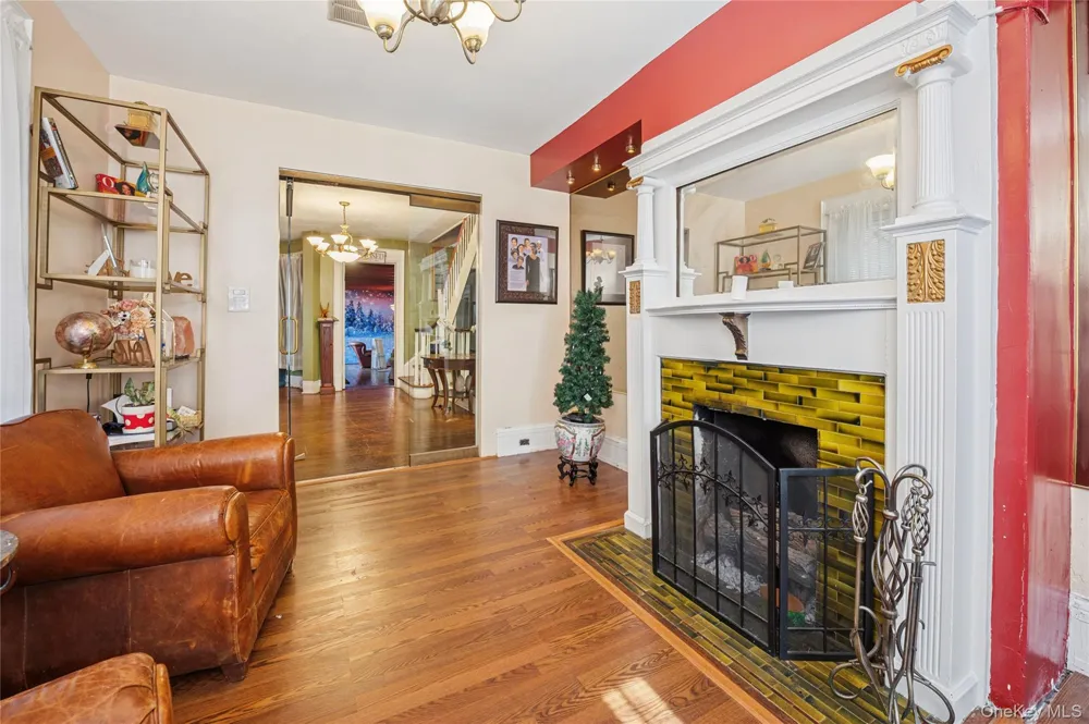 7 The Court New Rochelle, NY 10801